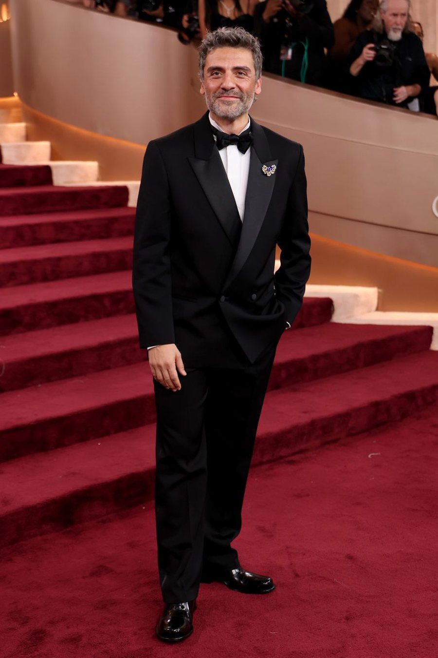 &Ccedil;far&euml; vesh&euml;n yjet n&euml; tapetin e kuq t&euml; Golden Globes