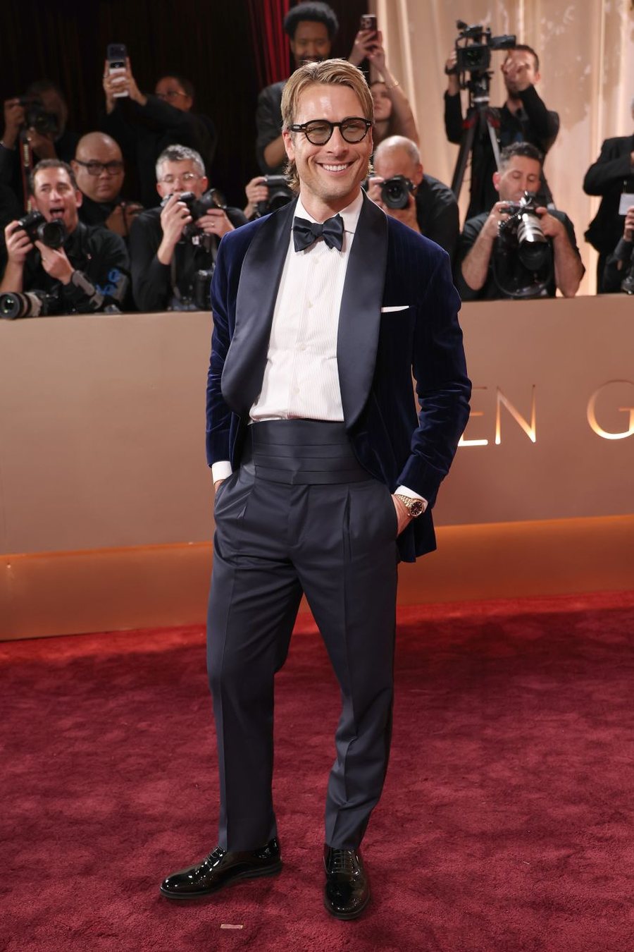 &Ccedil;far&euml; vesh&euml;n yjet n&euml; tapetin e kuq t&euml; Golden Globes