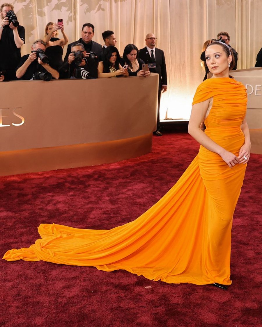 &Ccedil;far&euml; vesh&euml;n yjet n&euml; tapetin e kuq t&euml; Golden Globes