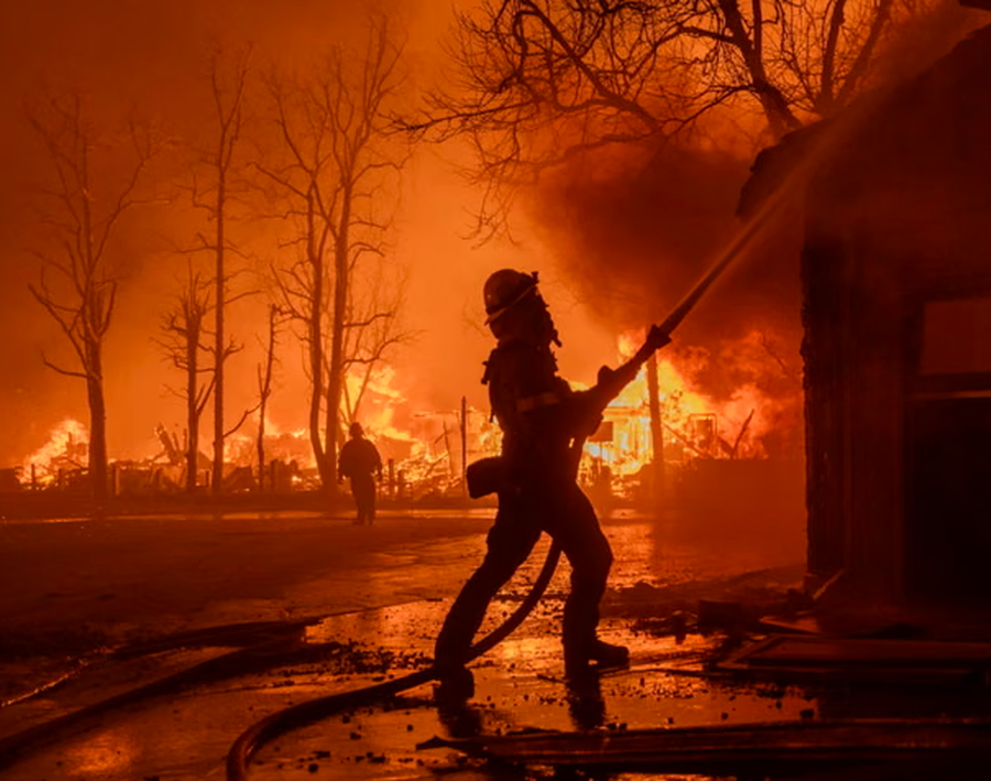 Lajme n&euml; pak minuta: &Ccedil;far&euml; po ndodh n&euml; bot&euml;