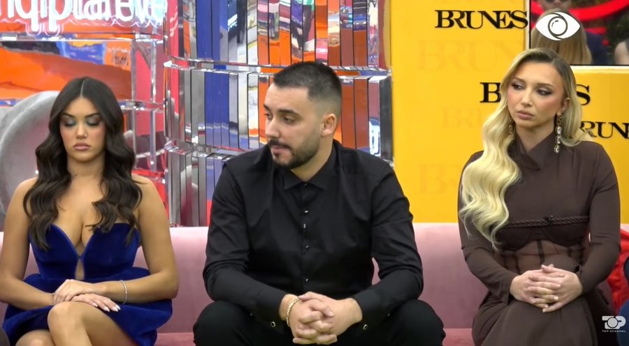 P&euml;r ty q&euml; fjete her&euml;t: Momentet ky&ccedil;e n&euml;