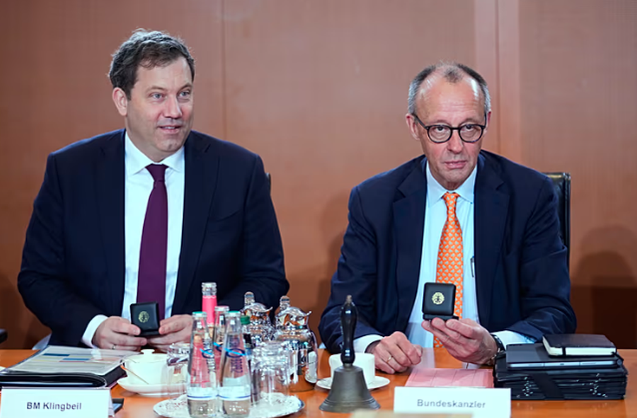 Lajme n&euml; pak minuta: &Ccedil;far&euml; po ndodh n&euml; bot&euml;