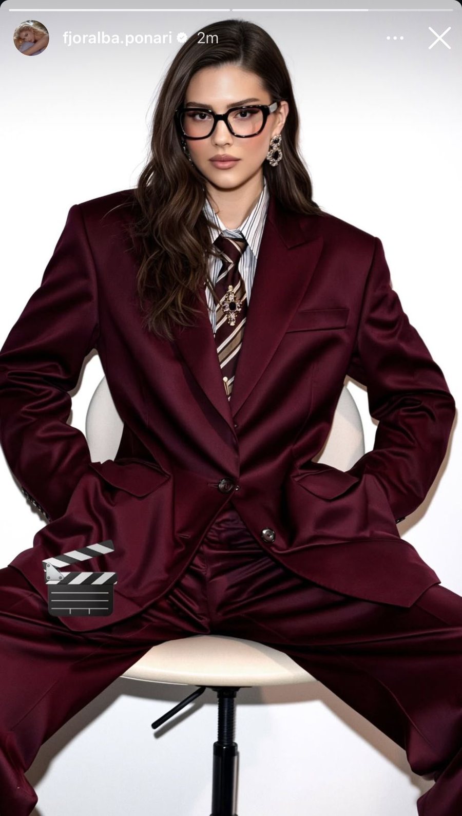 Wow! Fjoralba Ponari duket kaq ndryshe me flok&euml; brune *.*