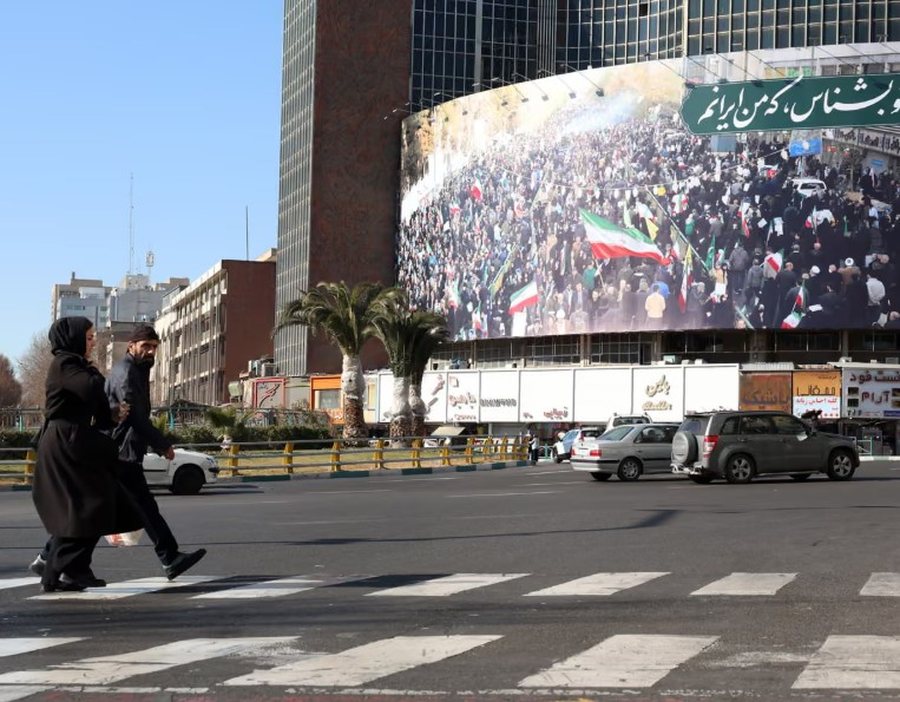 Lajme n&euml; pak minuta: &Ccedil;far&euml; po ndodh n&euml; bot&euml;