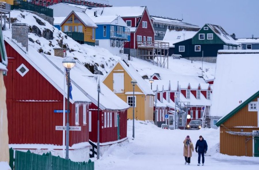 Lajme n&euml; pak minuta: &Ccedil;far&euml; po ndodh n&euml; bot&euml;