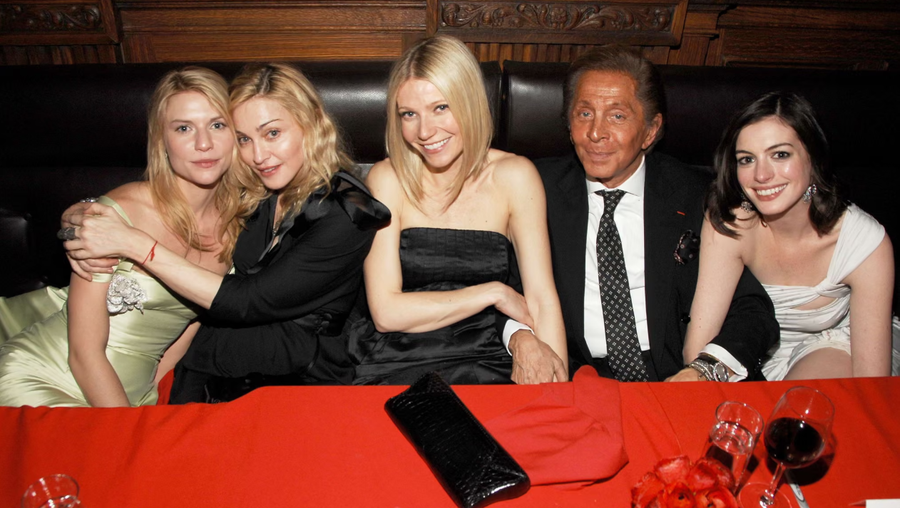 P&euml;rmes fotove: Jeta e legjend&euml;s italiane t&euml; mod&euml;s, Valentino