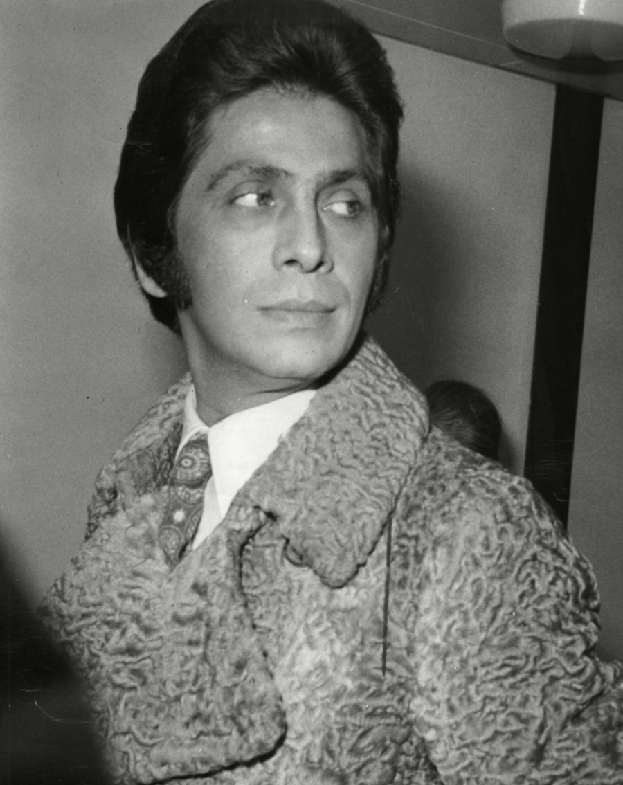 P&euml;rmes fotove: Jeta e legjend&euml;s italiane t&euml; mod&euml;s, Valentino