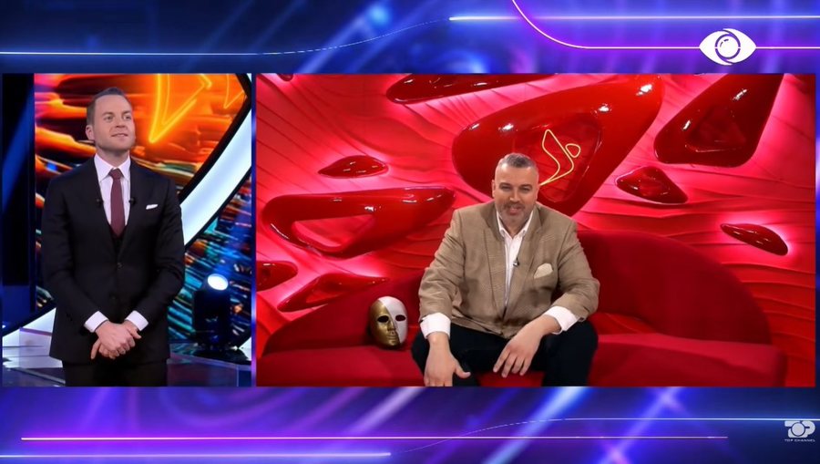 P&euml;r ty q&euml; fjete her&euml;t: Momentet ky&ccedil;e n&euml;