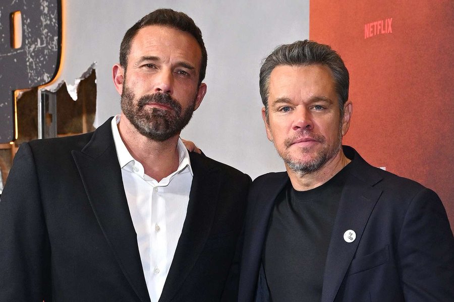 "Ky idiot e di q&euml; di&ccedil;ka po vjen!" Mesazhet mes Taylor