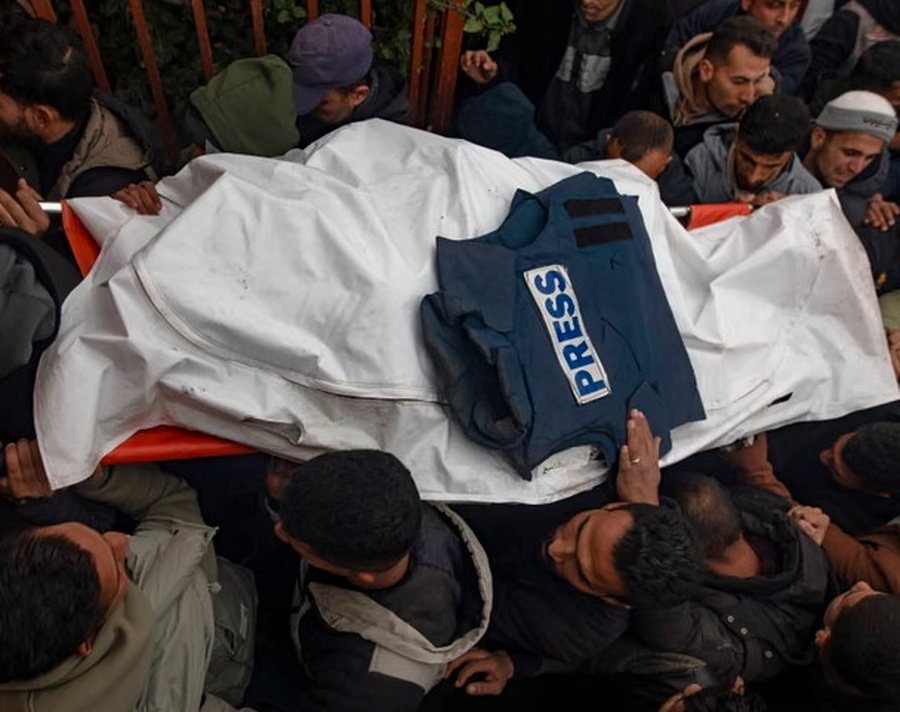 Lajme n&euml; pak minuta: &Ccedil;far&euml; po ndodh n&euml; bot&euml;