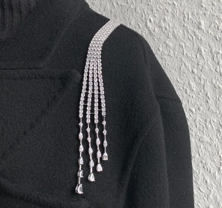 K&euml;ta aksesor&euml; dim&euml;ror&euml; do ju kursejn&euml; shum&euml;