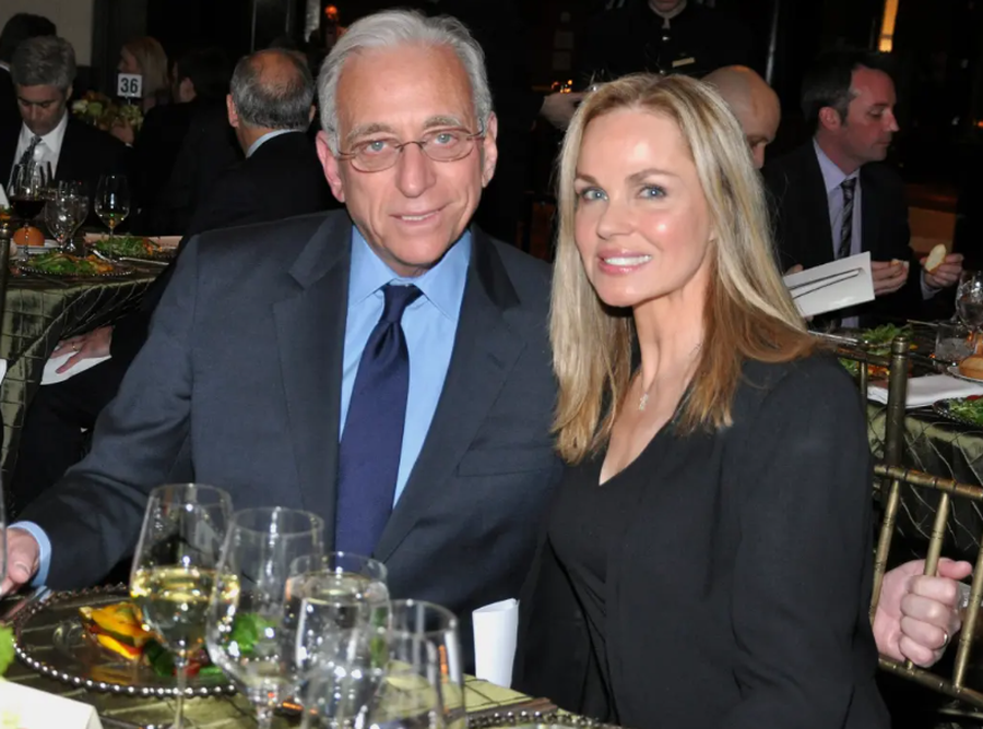 Brenda familjes s&euml; fuqishme Peltz: Njihuni me prind&euml;rit