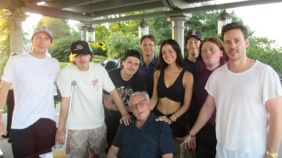 Brenda familjes s&euml; fuqishme Peltz: Njihuni me prind&euml;rit