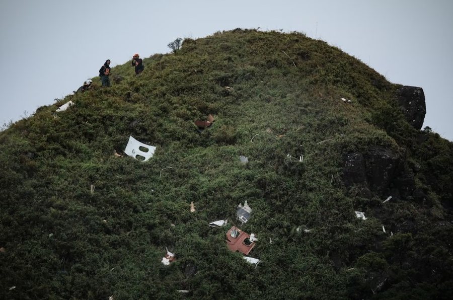 P&euml;rmes fotove: Bota n&euml; nj&euml; jav&euml;