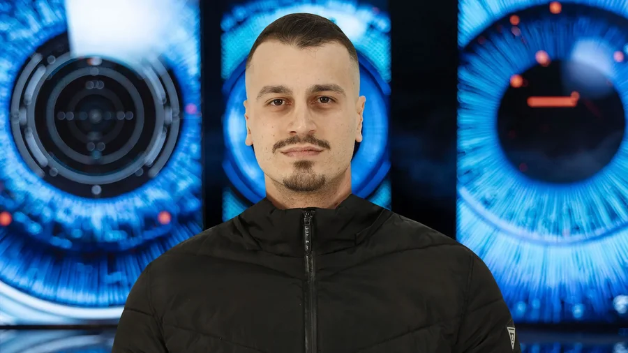 Ju e zgjodh&euml;t, ne shpjegojm&euml;: Pse po p&euml;lqehet kaq shum&euml;