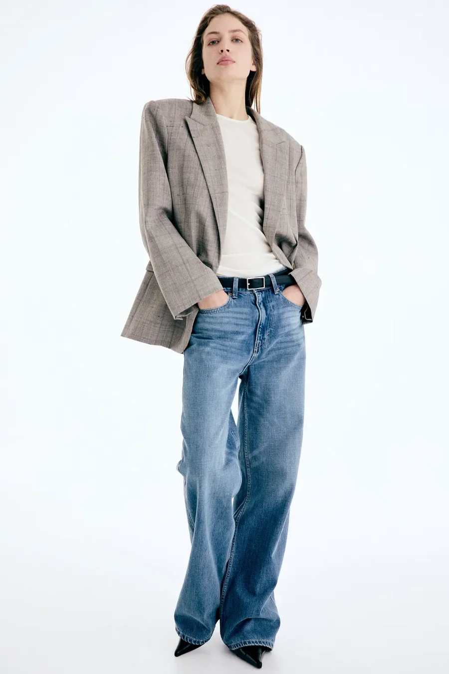 J.Lo sapo shpalli trendin m&euml; elegant t&euml; k&euml;puc&euml;ve p&euml;r