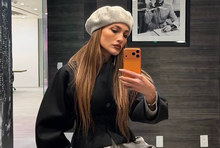 J.Lo sapo shpalli trendin m&euml; elegant t&euml; k&euml;puc&euml;ve p&euml;r