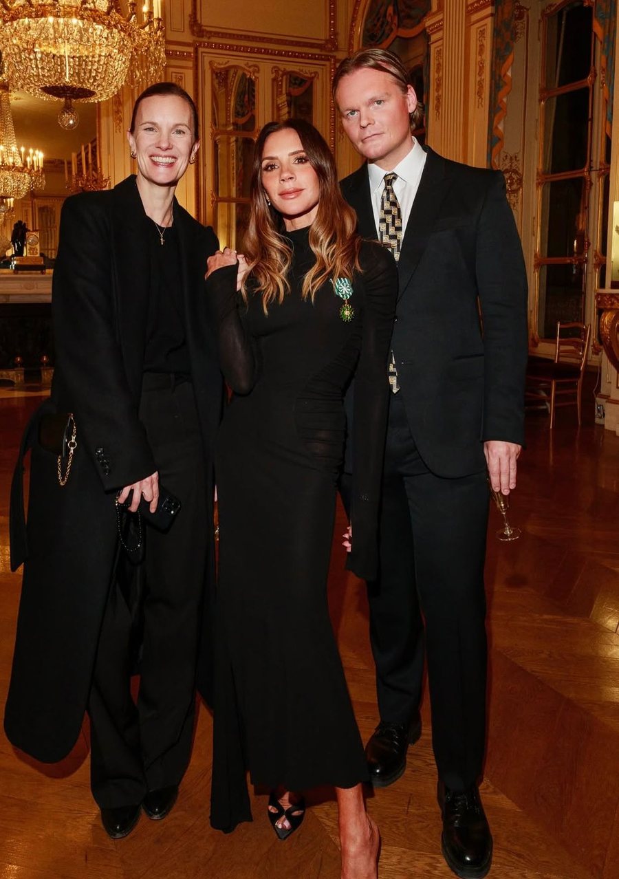 T&euml; gjith&euml; yjet Beckham (p&euml;rve&ccedil; Brooklyn) b&euml;hen