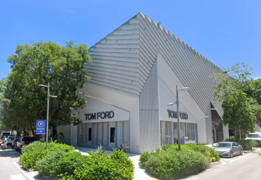 Menaxherja ofronte favore seksuale p&euml;r t&euml; mbajtur klient&euml;t?!