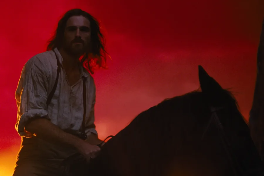 Do ta urreni ose dashuroni - Njer&euml;zit thon&euml; se ky film ka shuuum&euml;