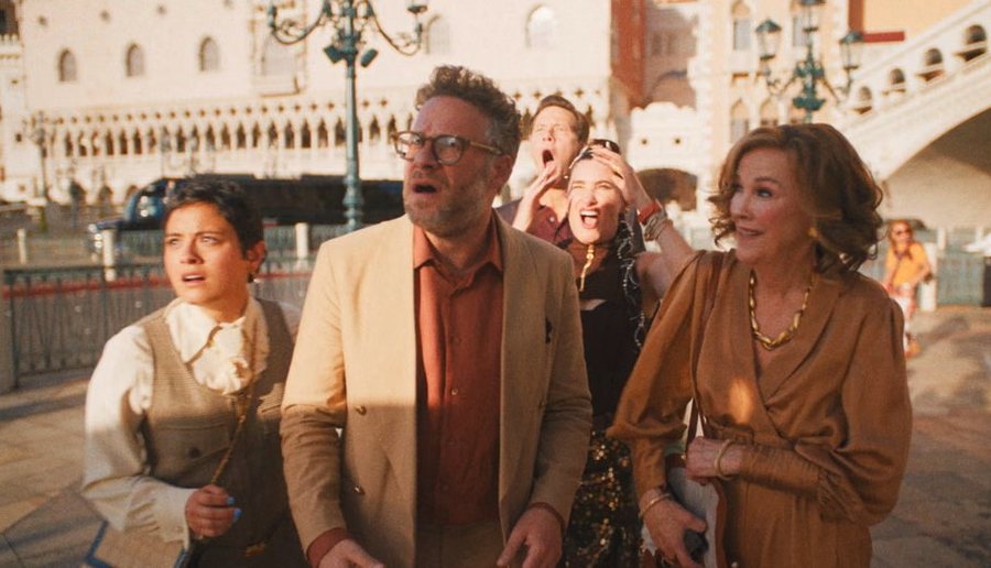 Përmes fotove: Jeta e legjendës së komedisë, Catherine