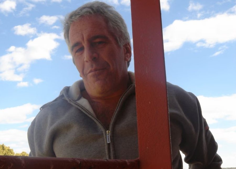 Lajme n&euml; pak minuta: &Ccedil;far&euml; po ndodh n&euml; bot&euml;