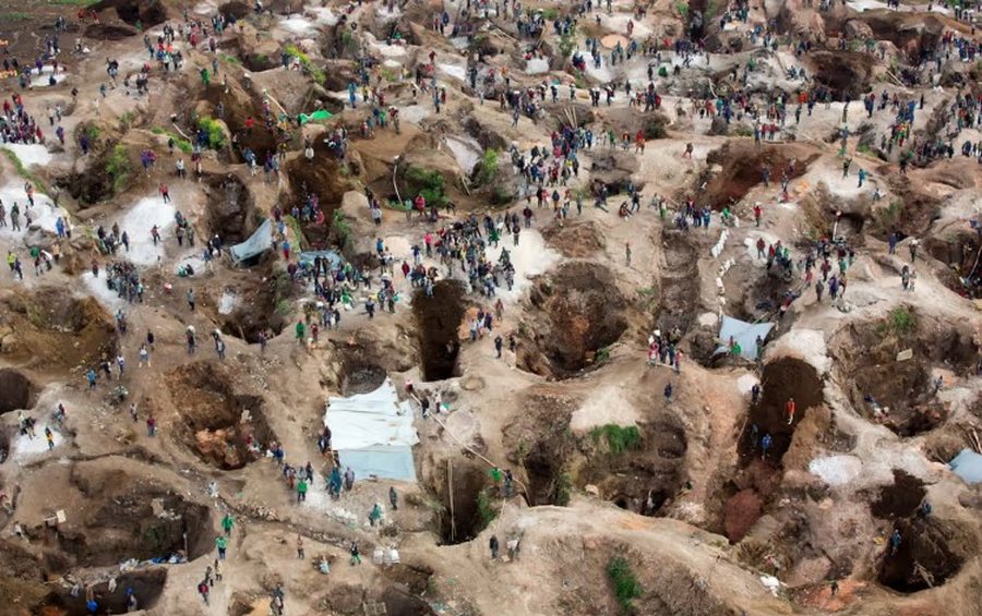 Lajme n&euml; pak minuta: &Ccedil;far&euml; po ndodh n&euml; bot&euml;