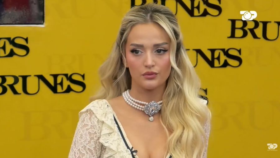 P&euml;r ty q&euml; fjete her&euml;t: Momentet ky&ccedil;e n&euml;