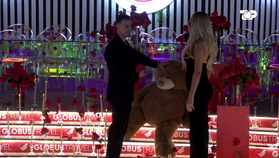 P&euml;r ty q&euml; fjete her&euml;t: Momentet ky&ccedil;e n&euml;