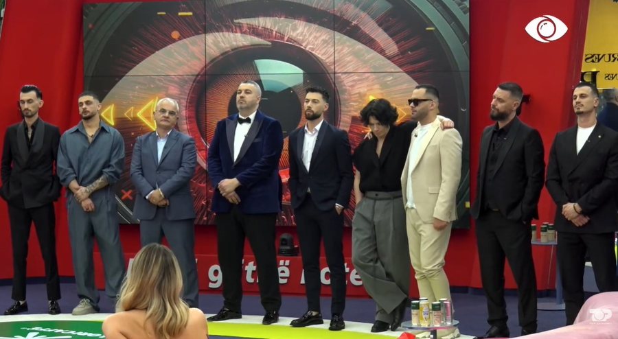 P&euml;r ty q&euml; fjete her&euml;t: Momentet ky&ccedil;e n&euml;