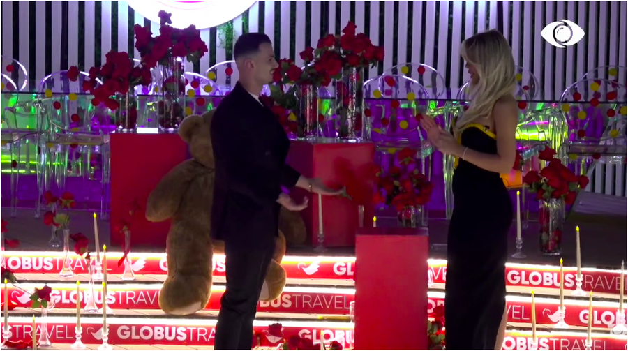 Surpriza e Mateos p&euml;r Briken&euml;n dhe gjuha e trupit q&euml; nuk