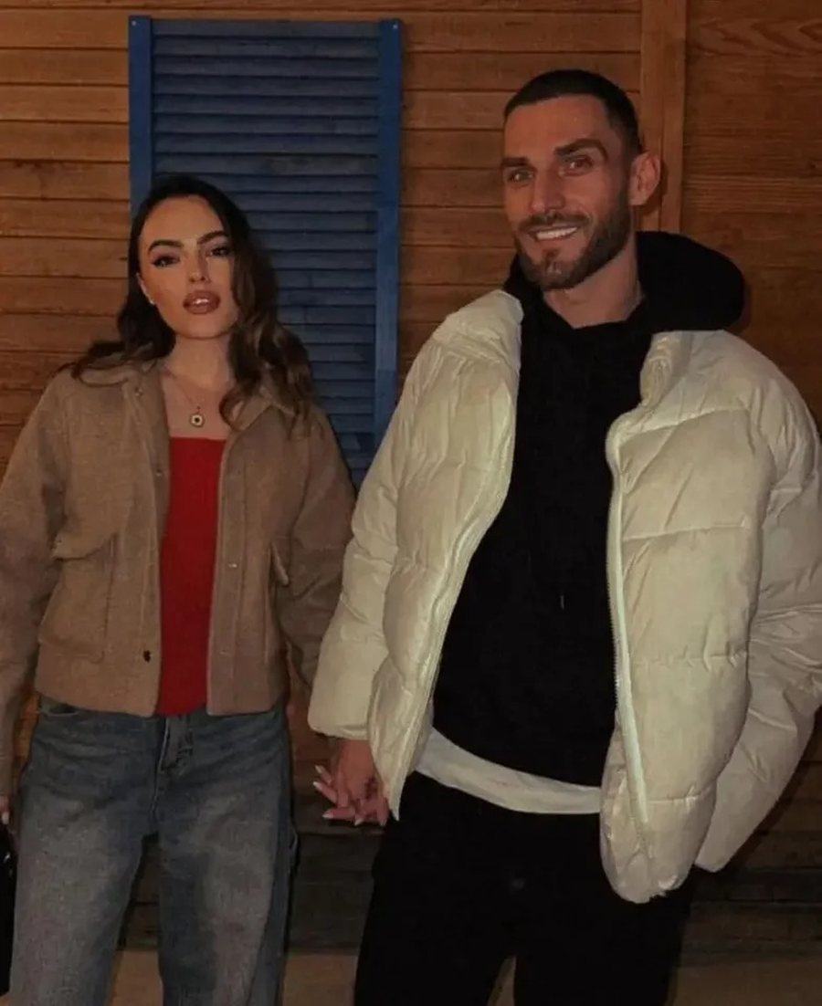 Pas ngjarjes tragjike, Rina Maloku rikthehet n&euml; rrjete sociale dhe fshin