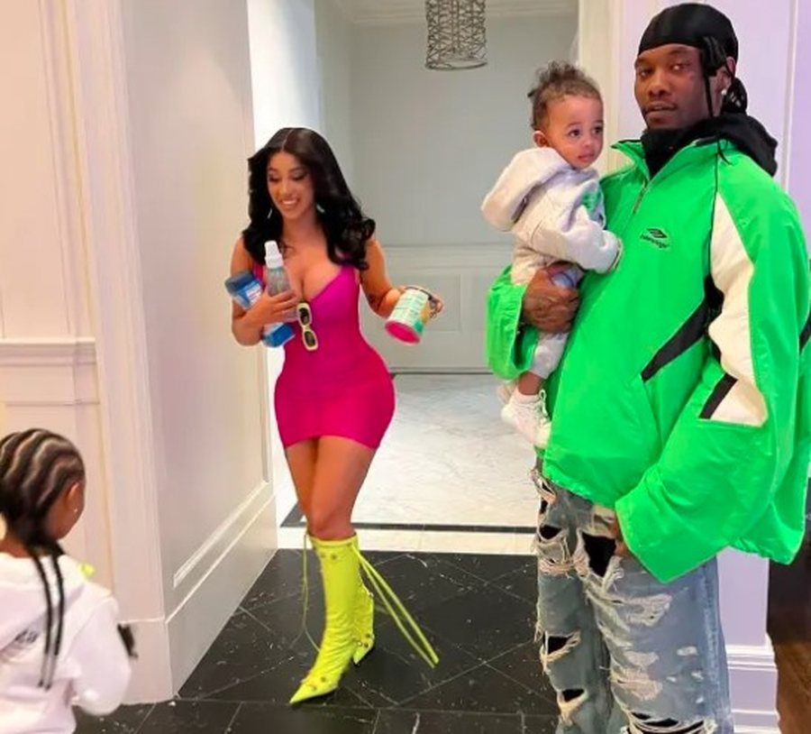 Prit pak, Cardi B drejt fejes&euml;s?! &Ccedil;far&euml; po ndodh mes