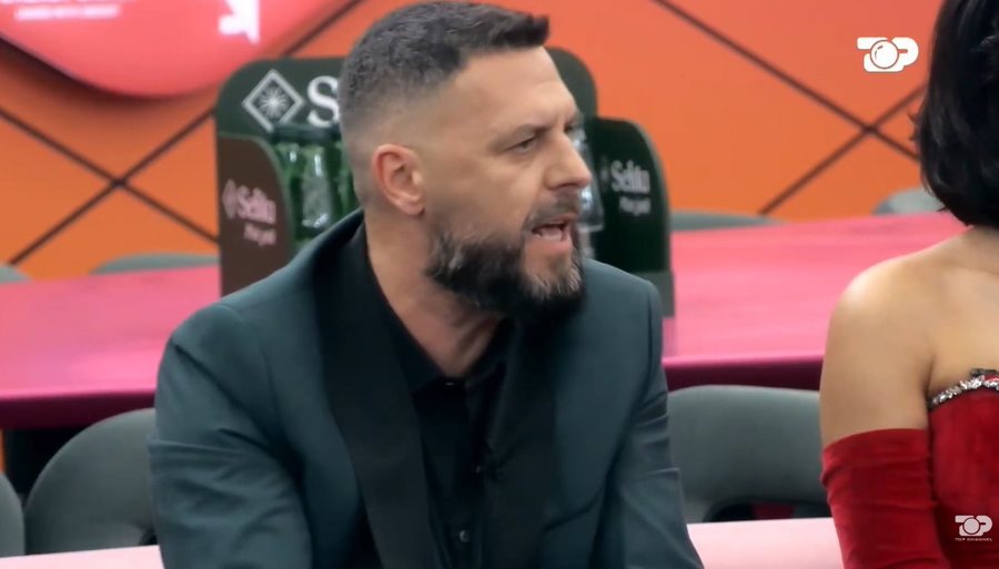 P&euml;r ty q&euml; fjete her&euml;t: Momentet ky&ccedil;e n&euml;