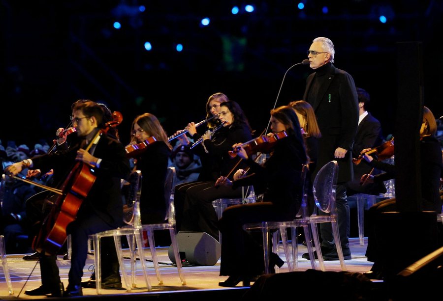 N&euml; foto: Ceremonia e hapjes s&euml; Loj&euml;rave Olimpike Dim&euml;rore