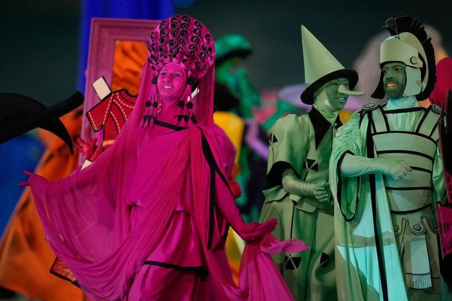 N&euml; foto: Ceremonia e hapjes s&euml; Loj&euml;rave Olimpike Dim&euml;rore