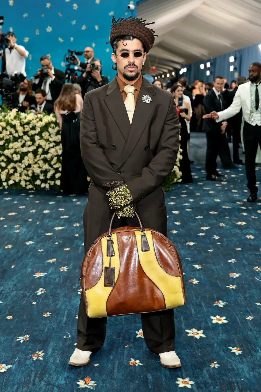 Ky stil nostalgjik i &ccedil;antave po shfaqet papritur kudo!