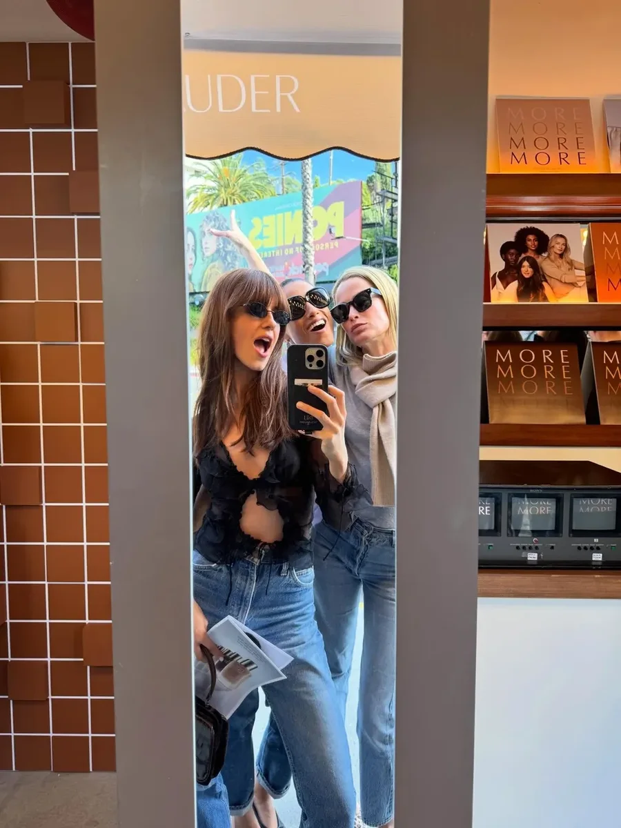 Xhinset ideale p&euml;r t&rsquo;u kombinuar me bluza mbr&euml;mjeje? Vet&euml;m