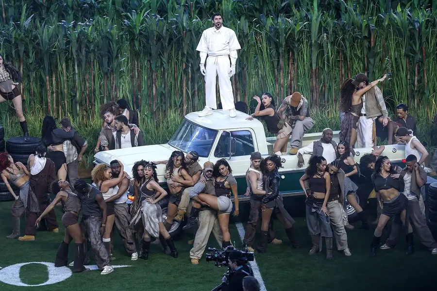 &Ccedil;'ndodhi?! Bad Bunny fshin &ccedil;do postim pas performanc&euml;s