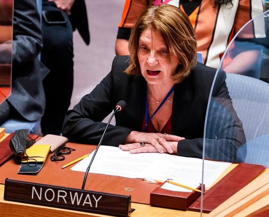 Lajme n&euml; pak minuta: &Ccedil;far&euml; po ndodh n&euml; bot&euml;