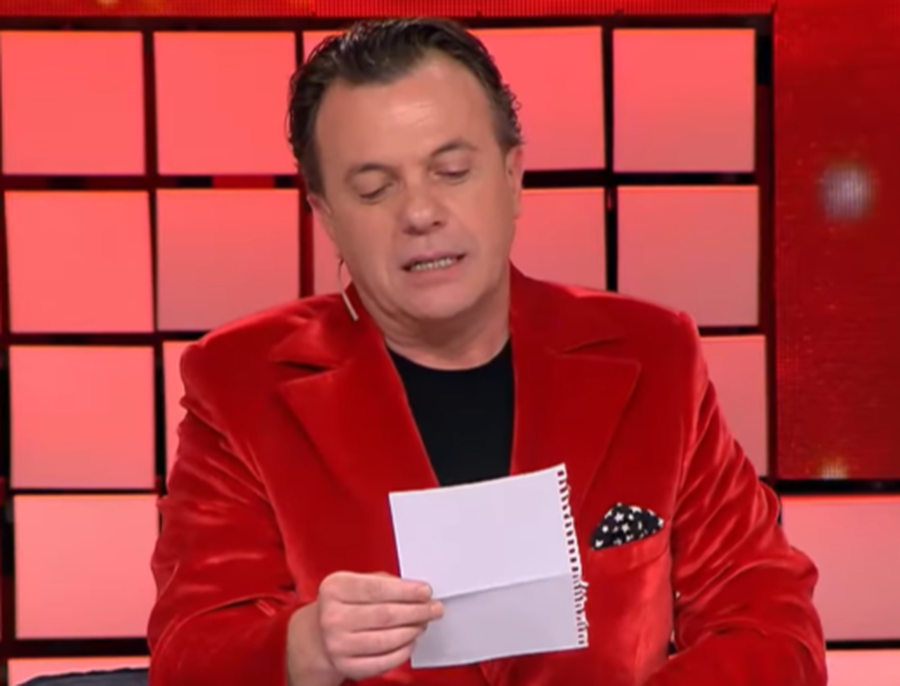 Laert Vasili p&euml;rjashtohet nga P&euml;r'puthen pasi puthi nj&euml;