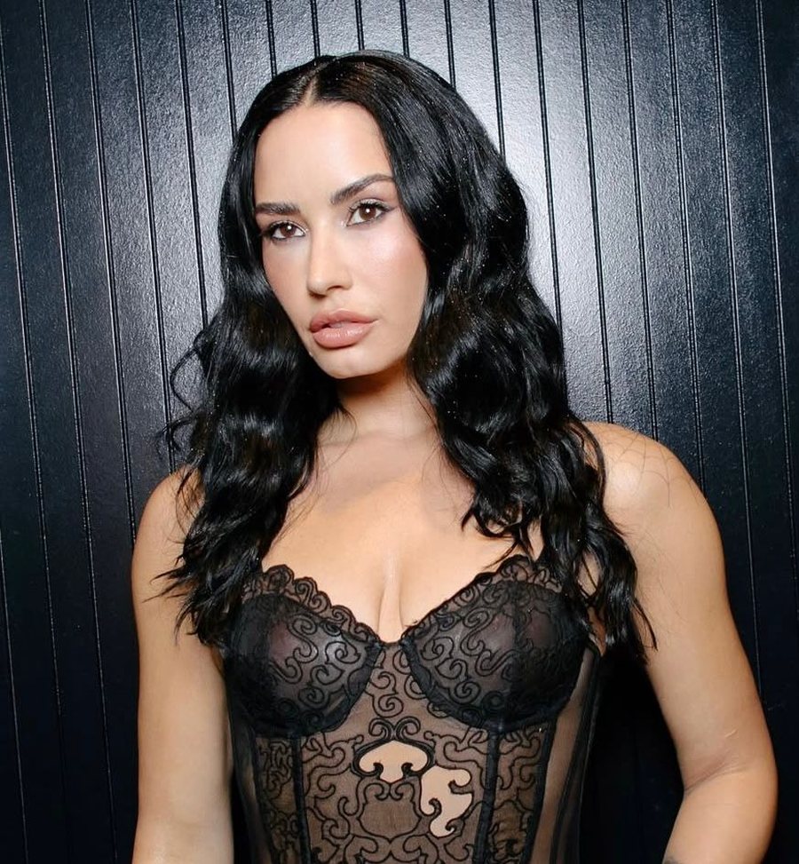 Demi Lovato anulon datat e turneut p&euml;r shkak t&euml; problemeve