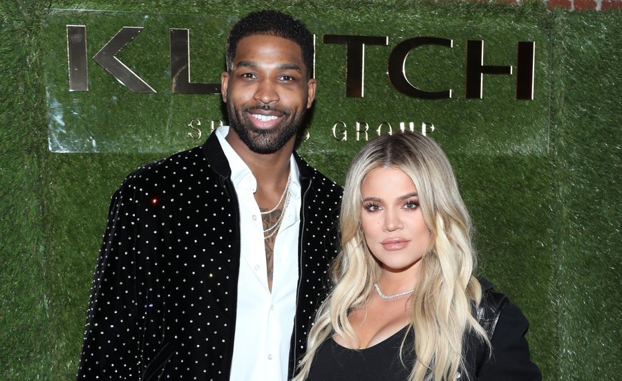 Khlo&eacute; Kardashian i dha nj&euml; shuplak&euml; Tristan-it n&euml; mes
