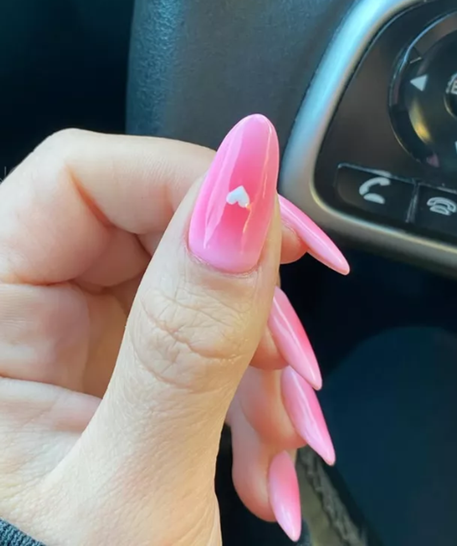 Syt&euml; zemra p&euml;r k&euml;to 10+ modele thonjsh minimaliste & ekstra