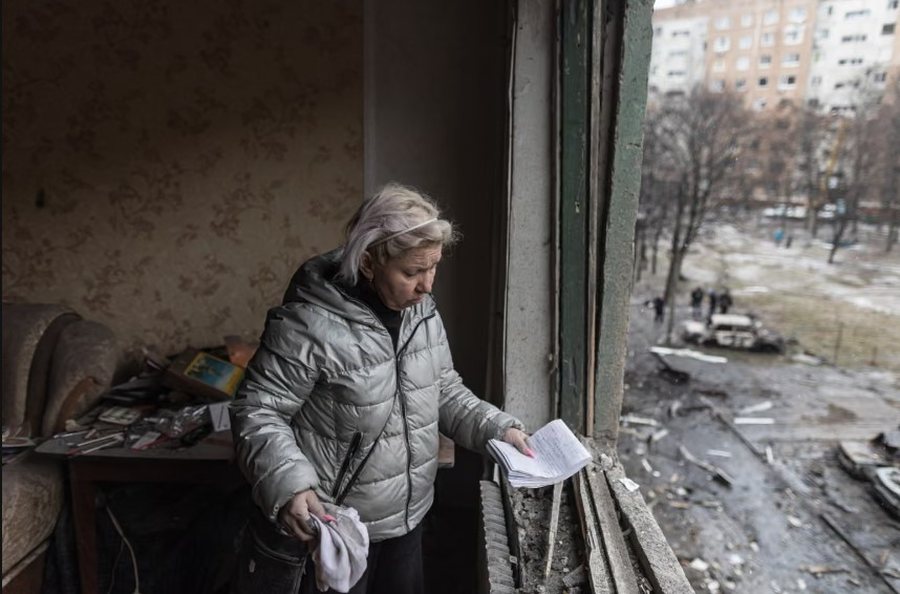 P&euml;rmes fotove: Bota n&euml; nj&euml; jav&euml;