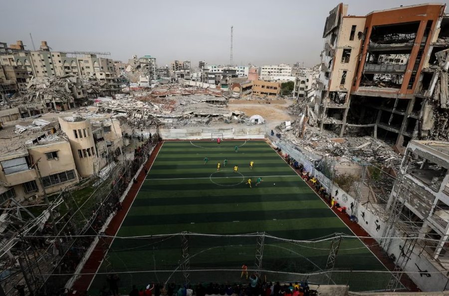 P&euml;rmes fotove: Bota n&euml; nj&euml; jav&euml;