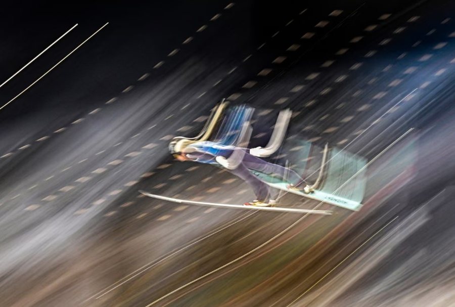 P&euml;rmes fotove: Bota n&euml; nj&euml; jav&euml;