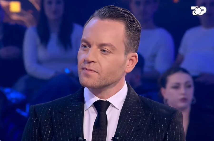 Prit pak, Ledioni e pohoi apo e mohoi ndarjen nga Sara?!