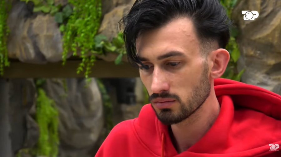 P&euml;r ty q&euml; fjete her&euml;t: Momentet ky&ccedil;e n&euml;