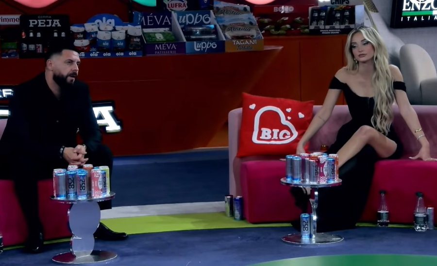 P&euml;r ty q&euml; fjete her&euml;t: Momentet ky&ccedil;e n&euml;